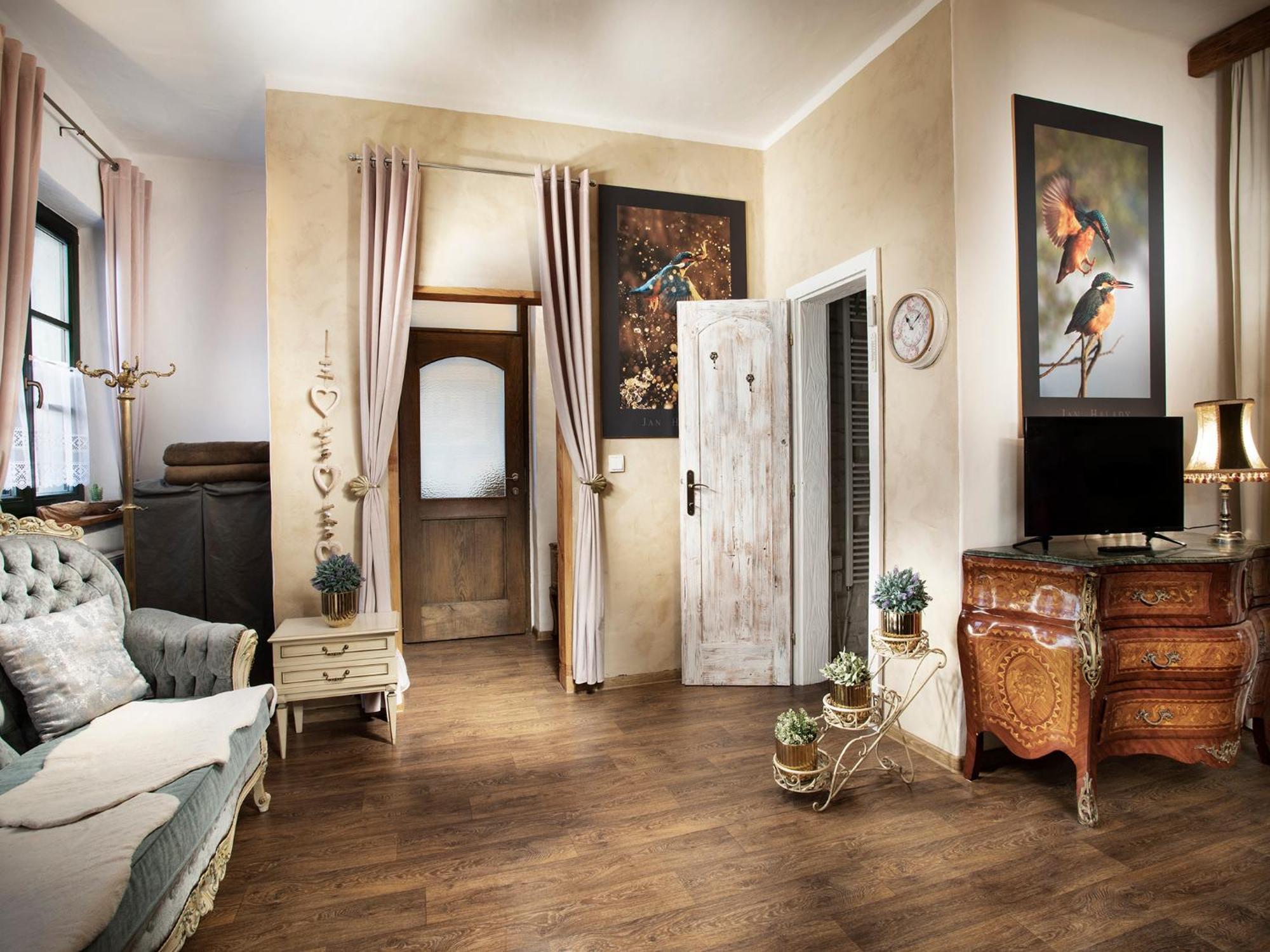Lichtenstein Lva Apartman Breclav Luaran gambar