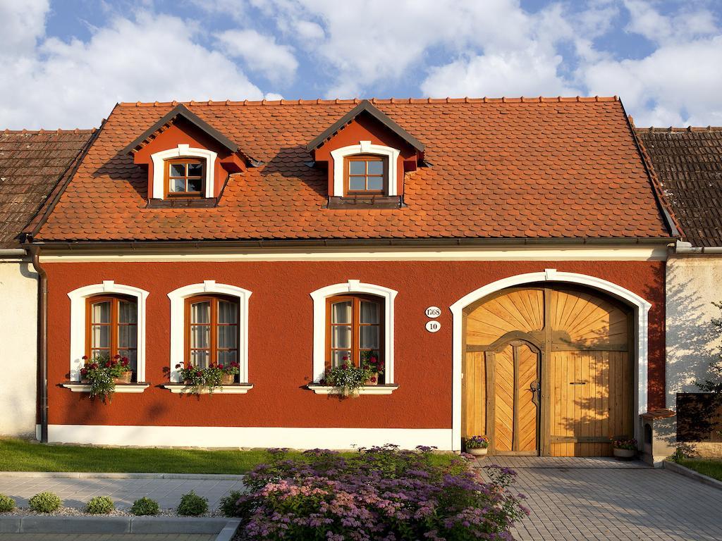 Lichtenstein Lva Apartman Breclav Luaran gambar